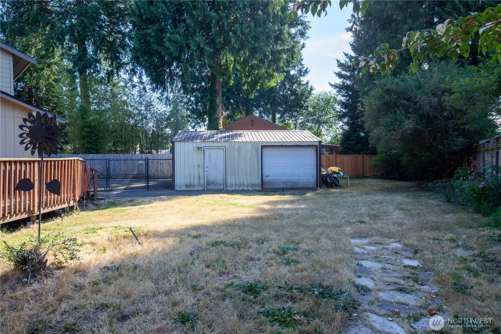 6124 Shady Lane SE Lacey WA 98503