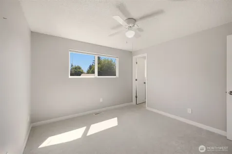 22426 3rd Place W Bothell WA 98021