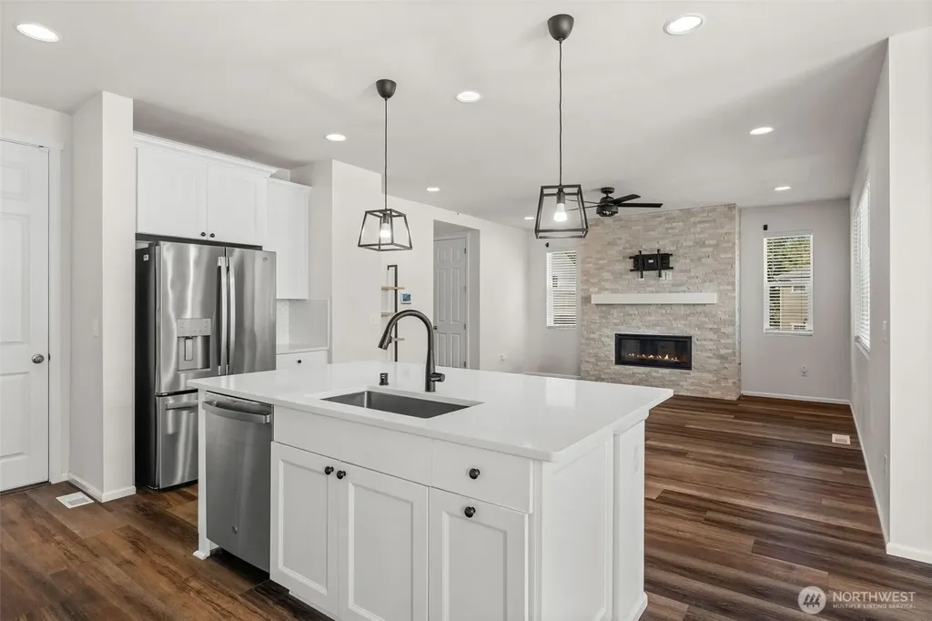 6571 Skipper Lane SE Port Orchard WA 98367