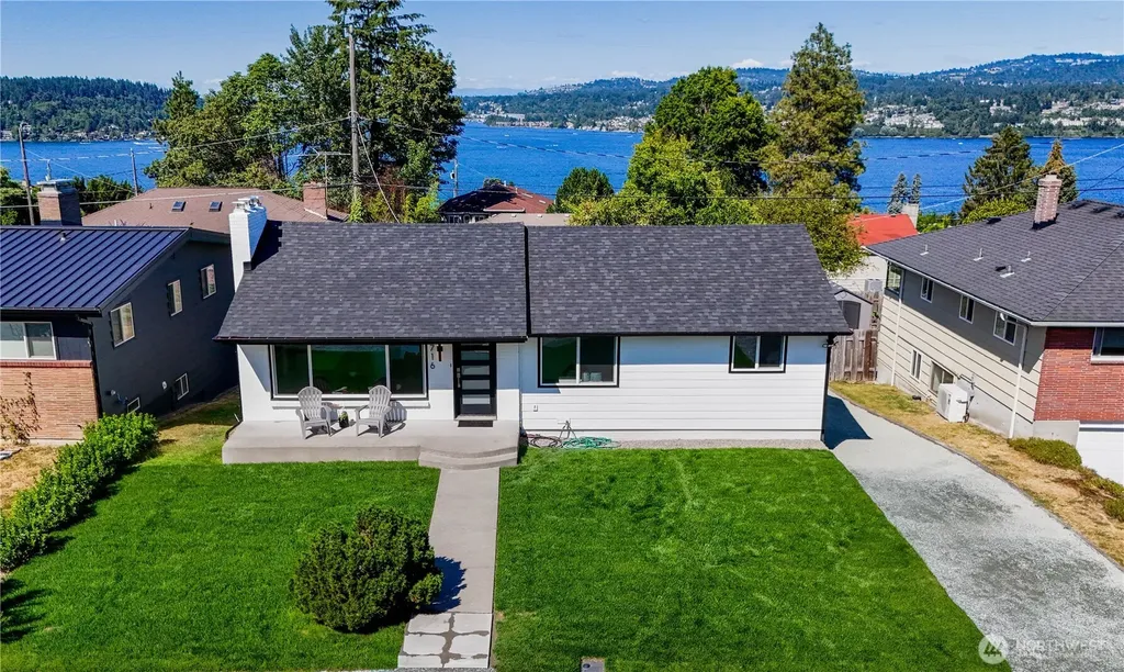 7716 S Mission Drive Seattle WA 98178