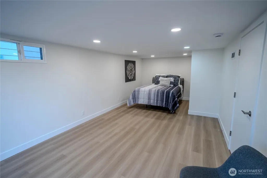 7716 S Mission Drive Seattle WA 98178