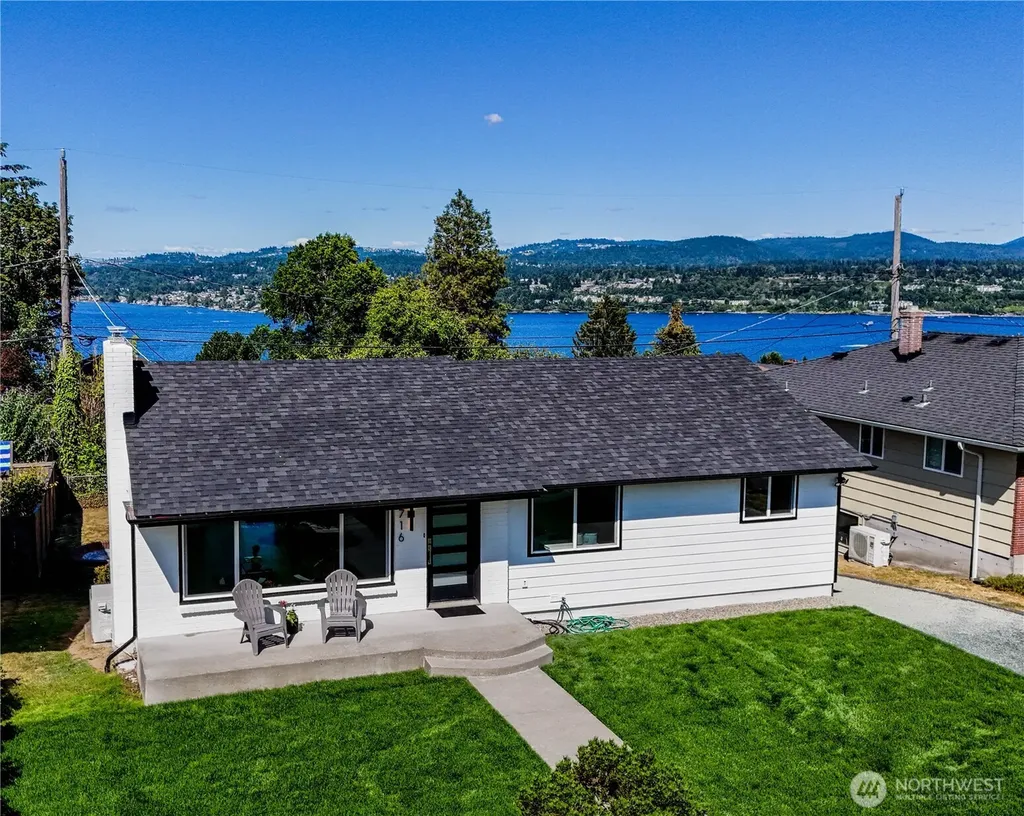 7716 S Mission Drive Seattle WA 98178