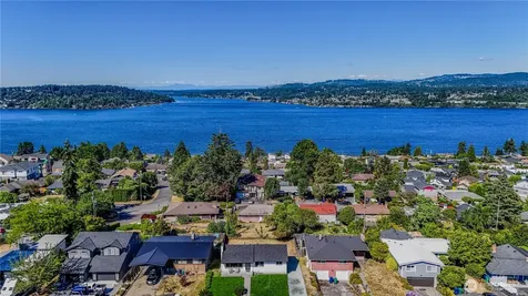 7716 S Mission Drive Seattle WA 98178