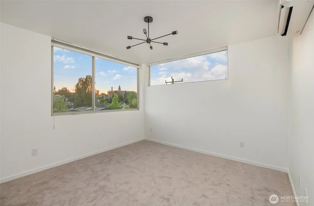 206 22nd Avenue Seattle WA 98122