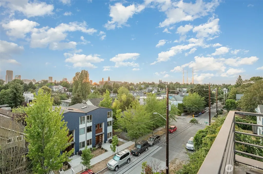 206 22nd Avenue Seattle WA 98122