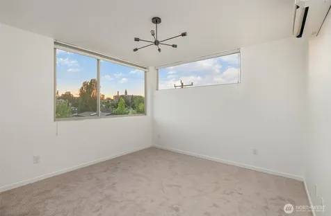 206 22nd Avenue Seattle WA 98122