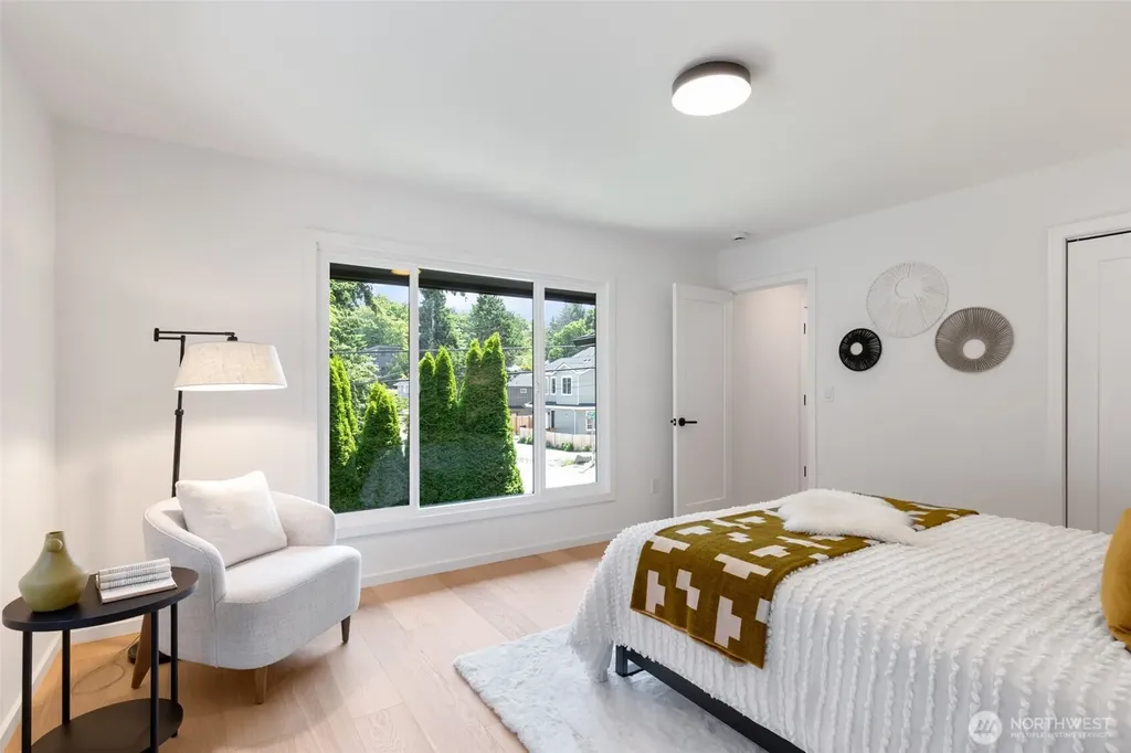 9001 28th Avenue NW Seattle WA 98117