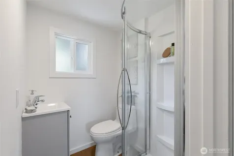 9001 28th Avenue NW Seattle WA 98117