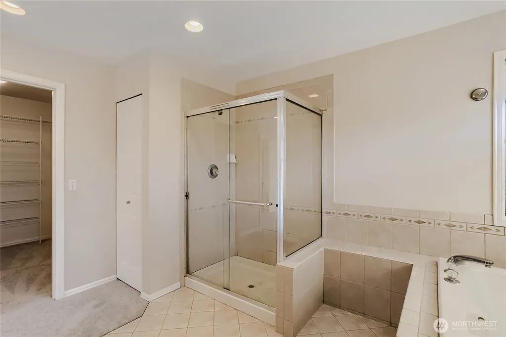 724 N 190th Street Shoreline WA 98133