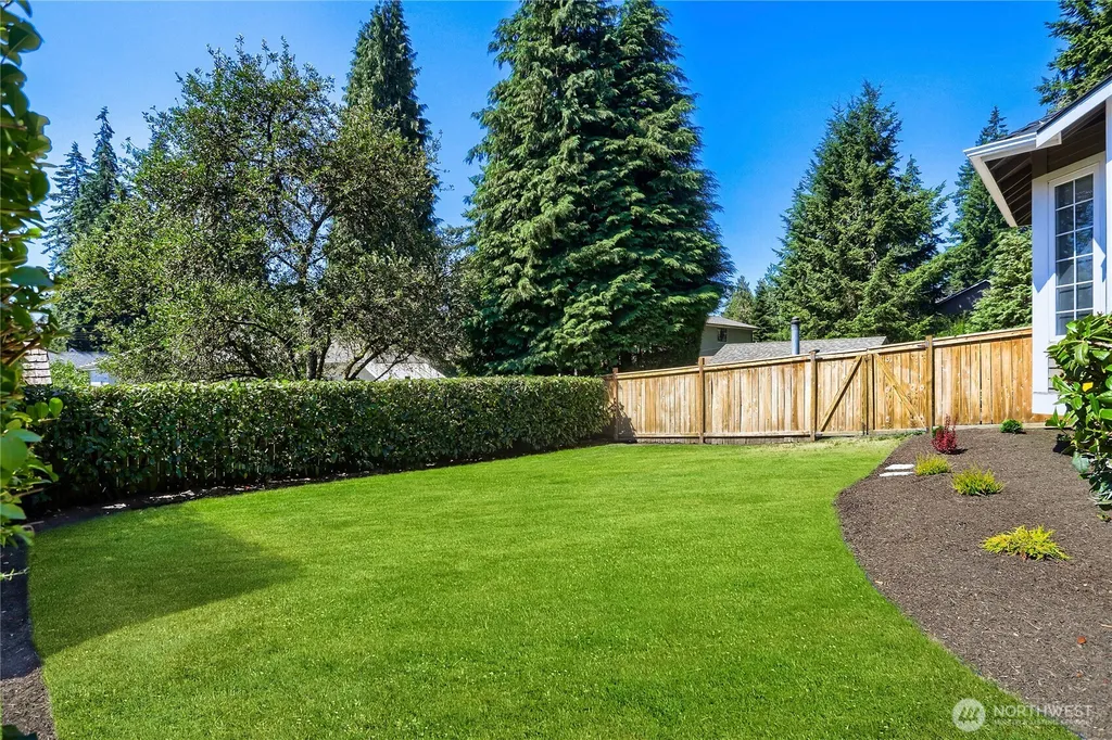 724 N 190th Street Shoreline WA 98133