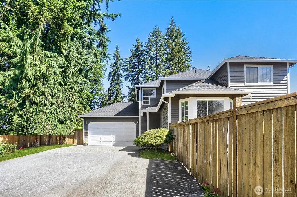 724 N 190th Street Shoreline WA 98133