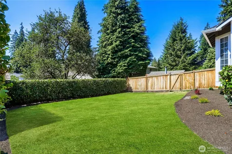 724 N 190th Street Shoreline WA 98133