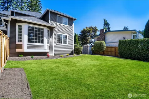 724 N 190th Street Shoreline WA 98133