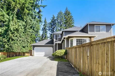 724 N 190th Street Shoreline WA 98133