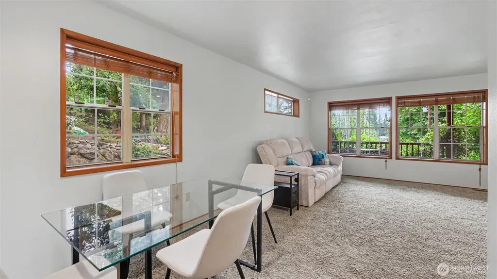 14422 200th Avenue SE Renton WA 98059