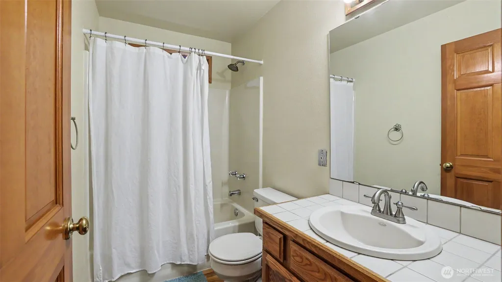 14422 200th Avenue SE Renton WA 98059
