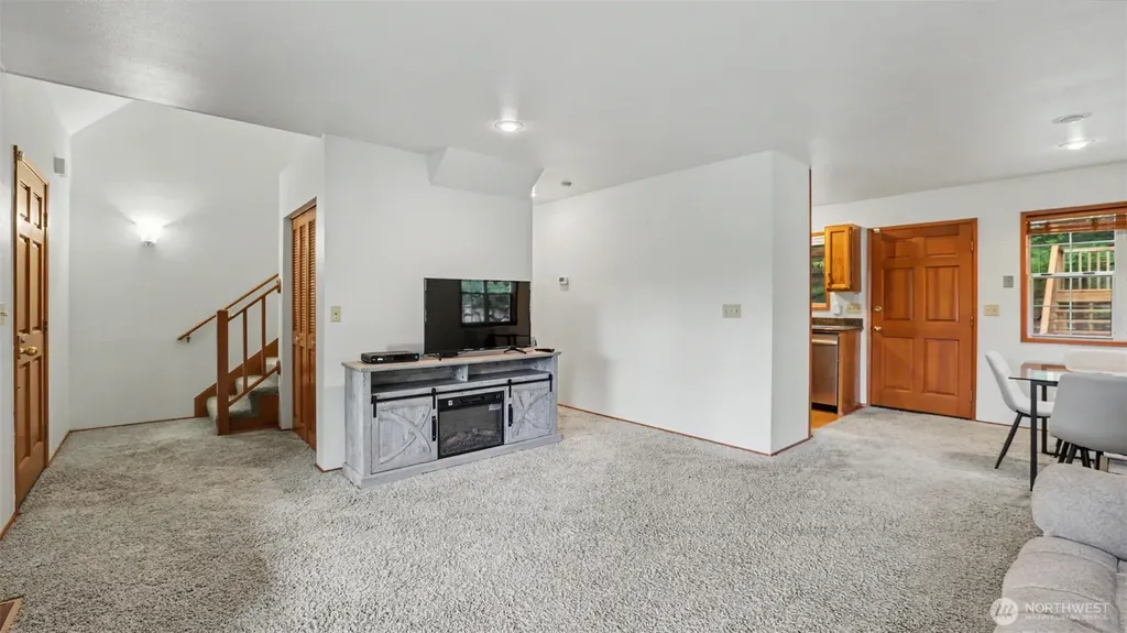 14422 200th Avenue SE Renton WA 98059
