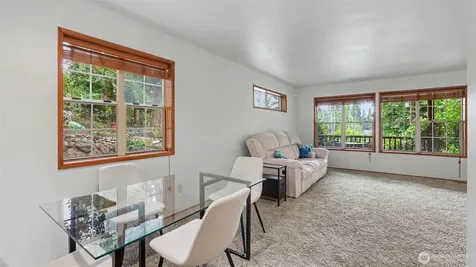 14422 200th Avenue SE Renton WA 98059