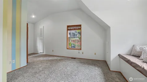 14422 200th Avenue SE Renton WA 98059