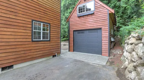 14422 200th Avenue SE Renton WA 98059