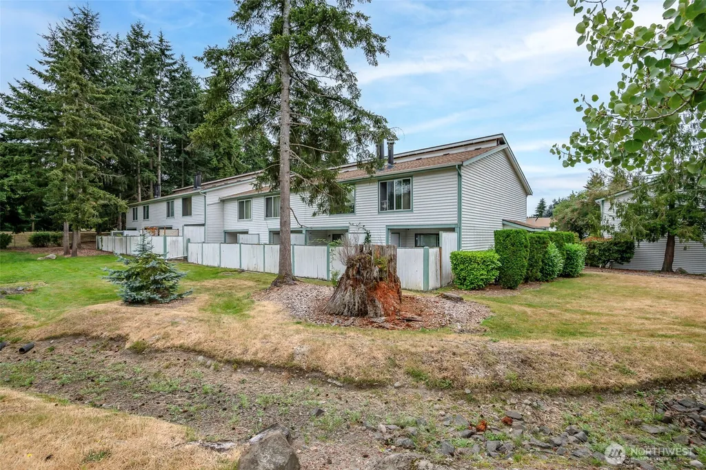 1721 SW 318th Place Federal Way WA 98023