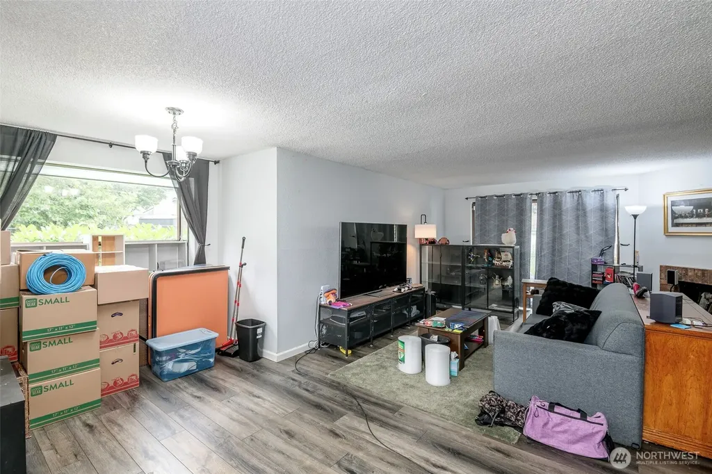 1721 SW 318th Place Federal Way WA 98023