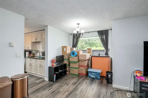 1721 SW 318th Place Federal Way WA 98023