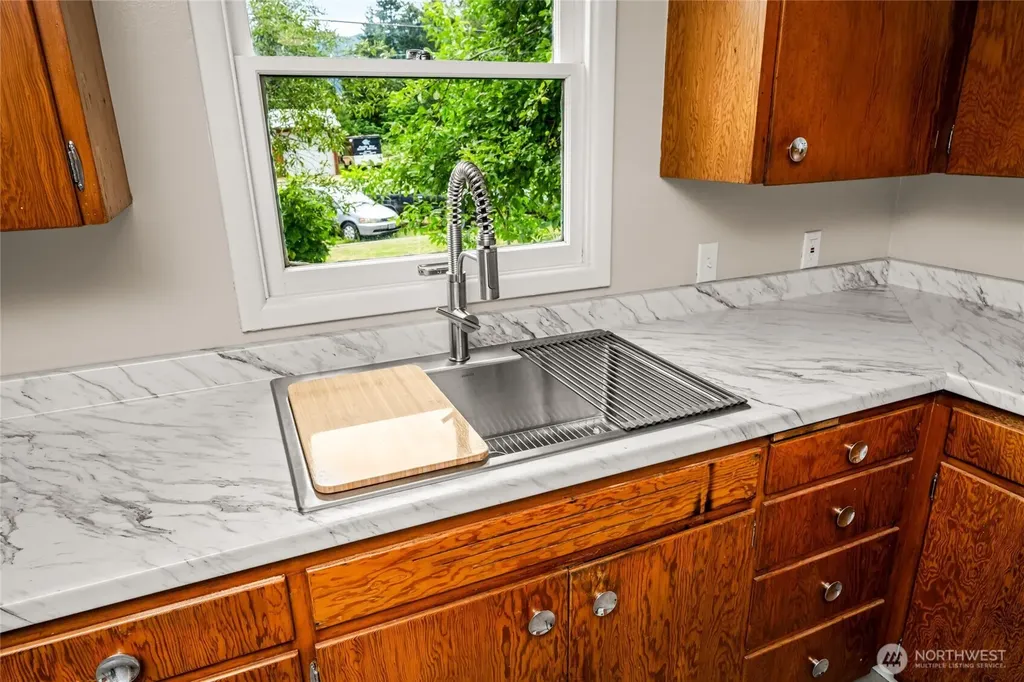 7320 E Avenue Concrete WA 98237