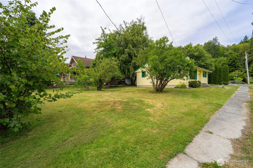 7320 E Avenue Concrete WA 98237