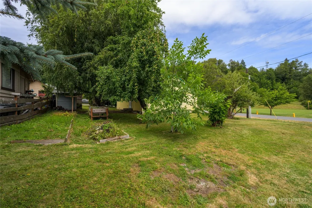 7320 E Avenue Concrete WA 98237