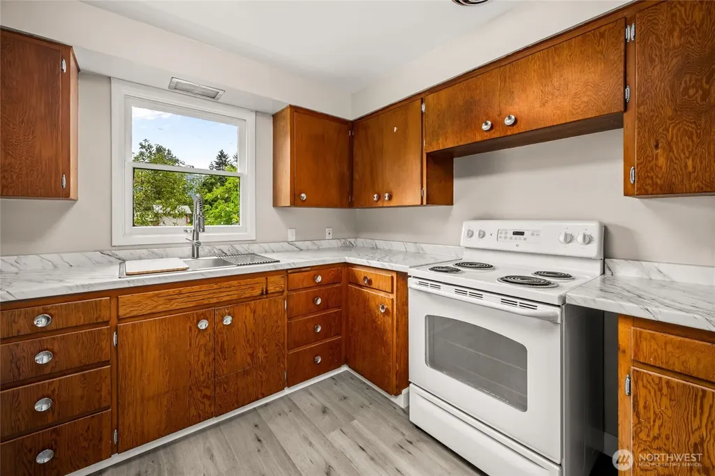 7320 E Avenue Concrete WA 98237