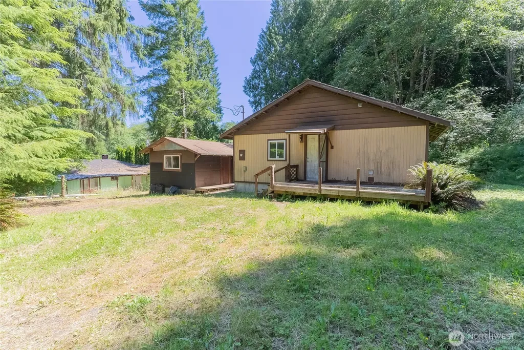 104 E Griffith Street Aberdeen WA 98520