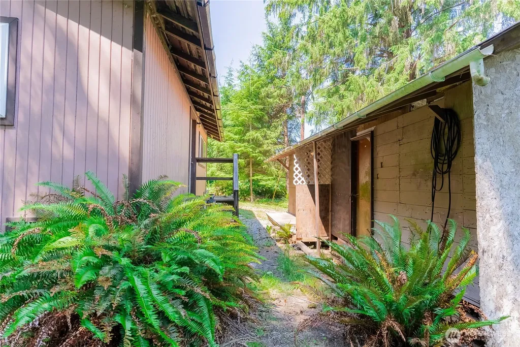 104 E Griffith Street Aberdeen WA 98520