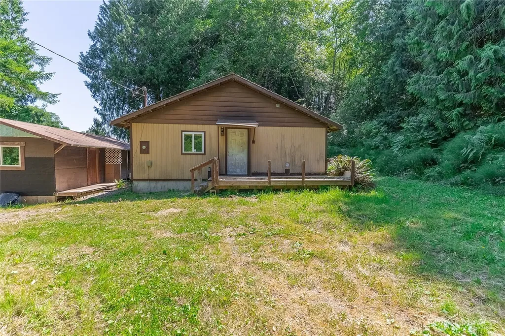 104 E Griffith Street Aberdeen WA 98520