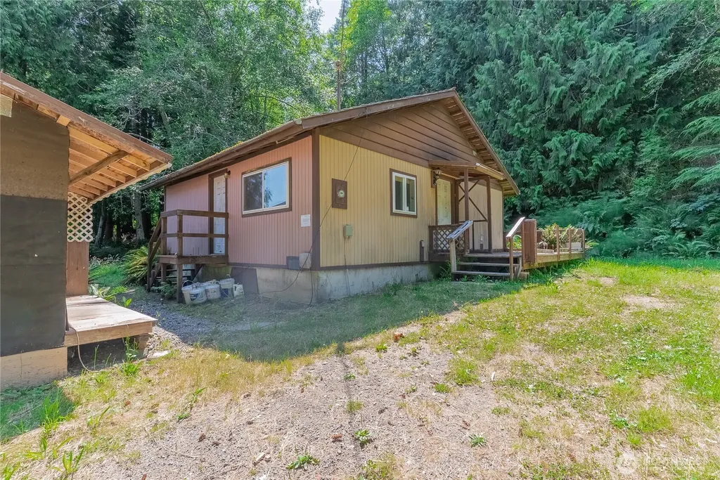 104 E Griffith Street Aberdeen WA 98520