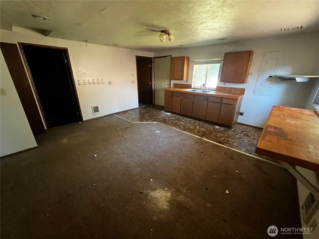 104 E Griffith Street Aberdeen WA 98520