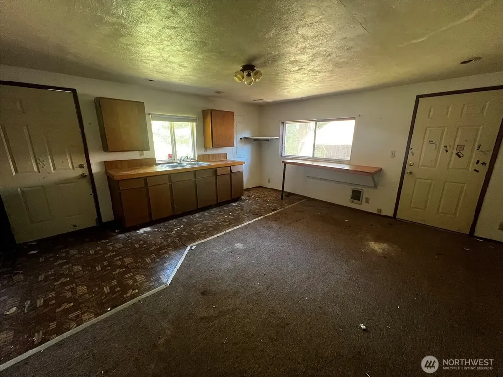 104 E Griffith Street Aberdeen WA 98520
