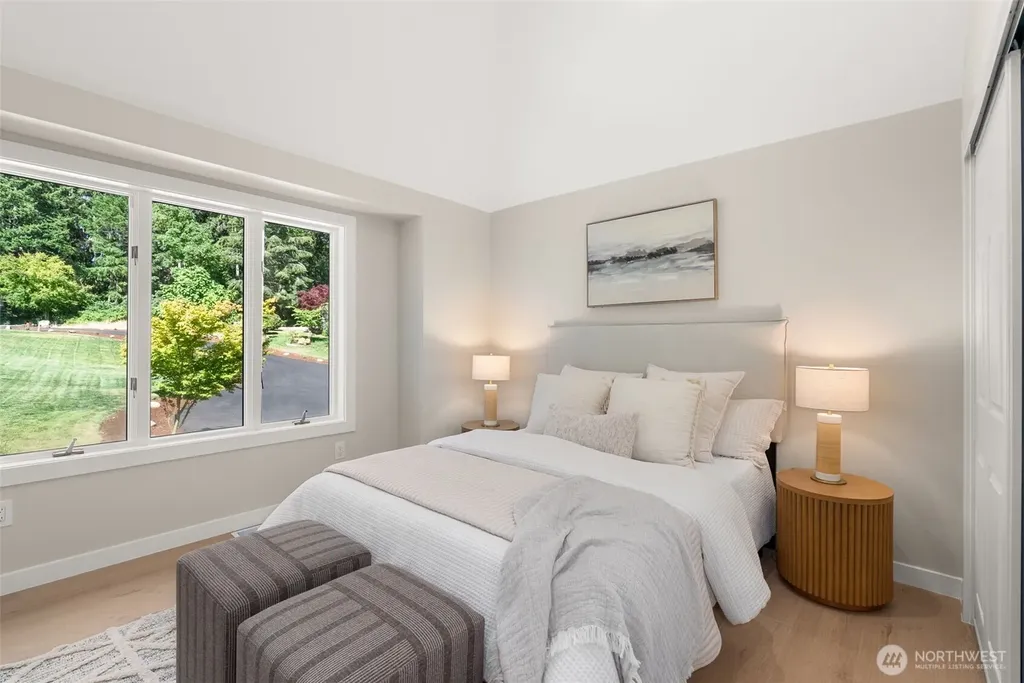 1108 7th Court Fox Island WA 98333