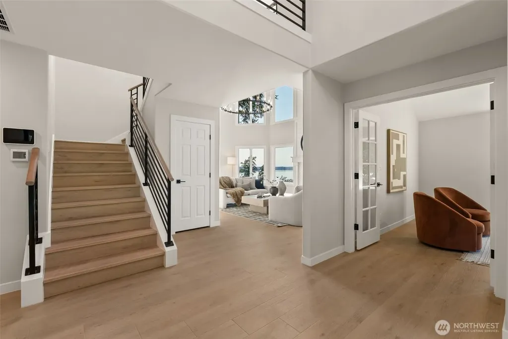1108 7th Court Fox Island WA 98333