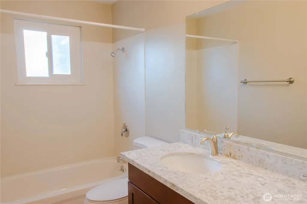 4417 Bagley Avenue N Seattle WA 98103
