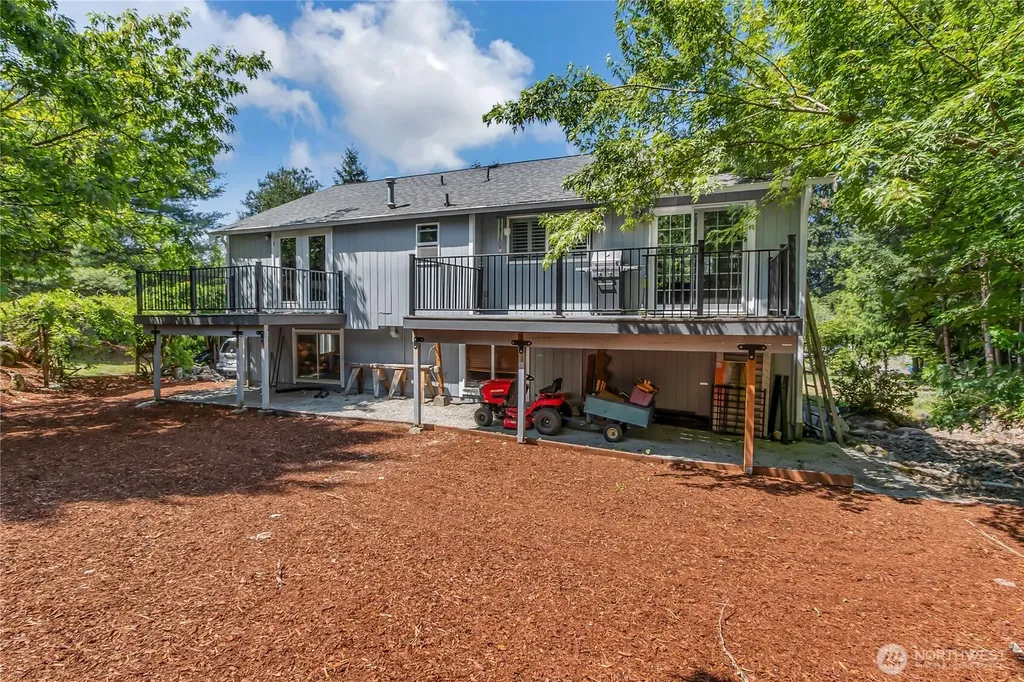 14313 77th Avenue E Puyallup WA 98373