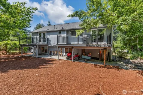 14313 77th Avenue E Puyallup WA 98373
