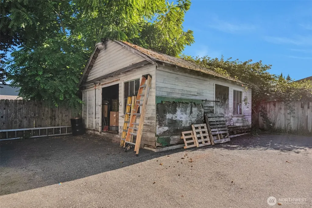 707 Beach Avenue Marysville WA 98270