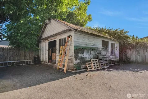 707 Beach Avenue Marysville WA 98270