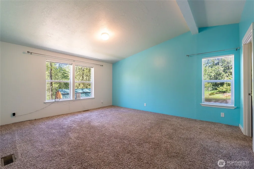 126 Burchett Road Onalaska WA 98570