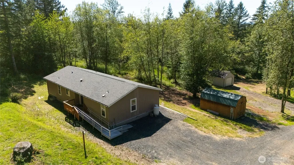 126 Burchett Road Onalaska WA 98570