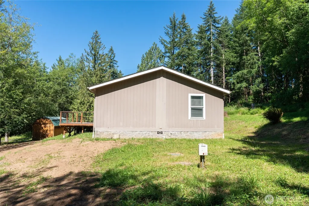 126 Burchett Road Onalaska WA 98570