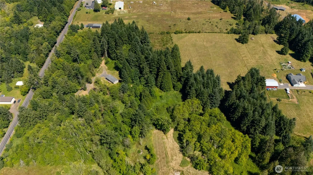126 Burchett Road Onalaska WA 98570