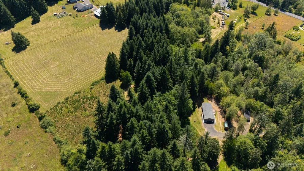 126 Burchett Road Onalaska WA 98570