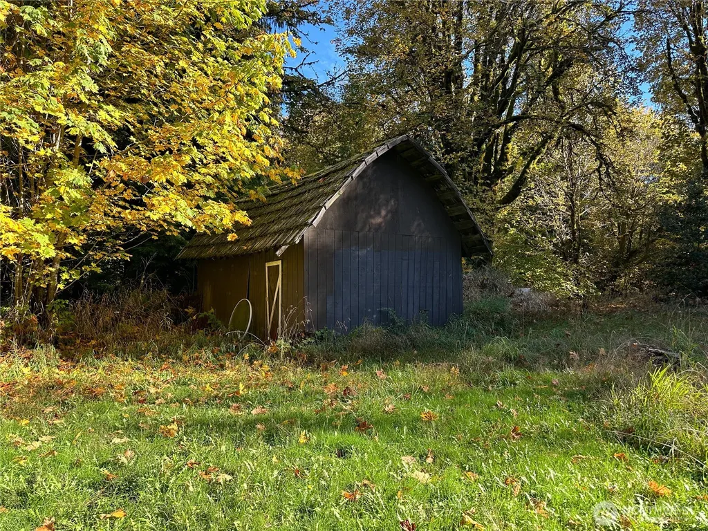 490 Maple Rock Road Matlock WA 98560